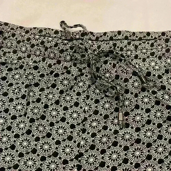 Breeze Ever Boho Drawstring Shorts - Picture 2 of 4